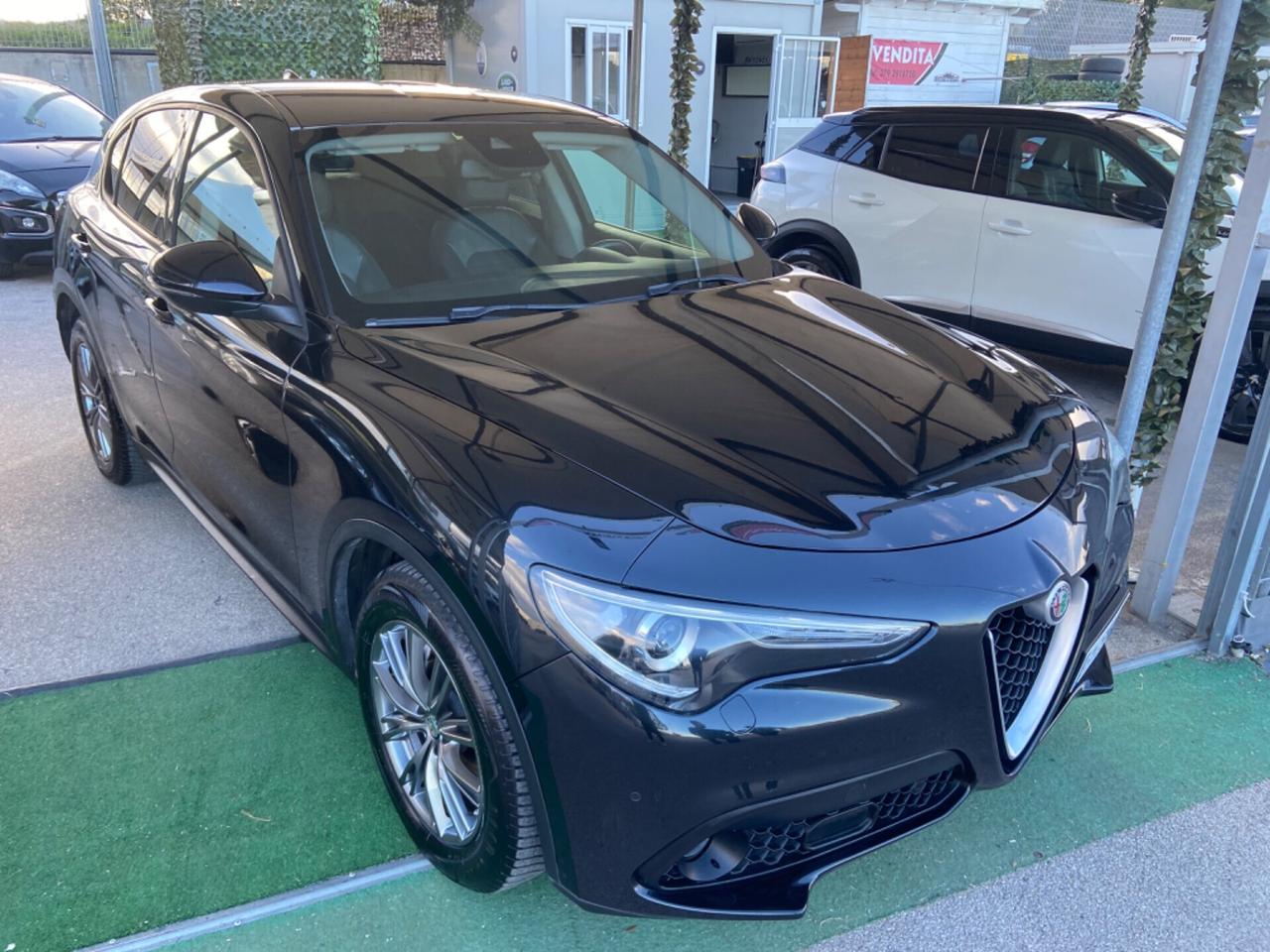 Stelvio 2.2 TD 180CV AT8 RWD Executive