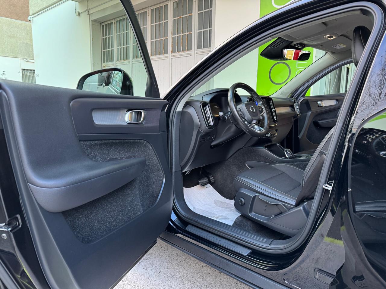 Volvo XC40 D3 AWD MOMENTUM GEART 1P GARANZIA24MESI