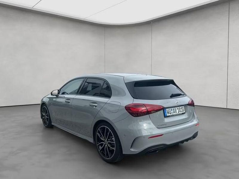 Mercedes-Benz Classe A A 180 d AMG Line Advanced Plus Night Pack 19" Camera 360°