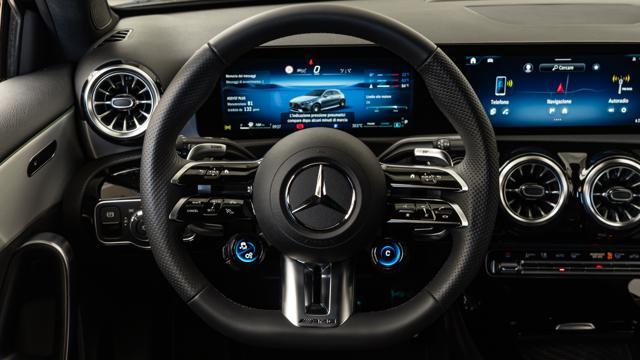 MERCEDES-BENZ A 35 AMG 4Matic Premium UNIPRO IVA ESPOSTA