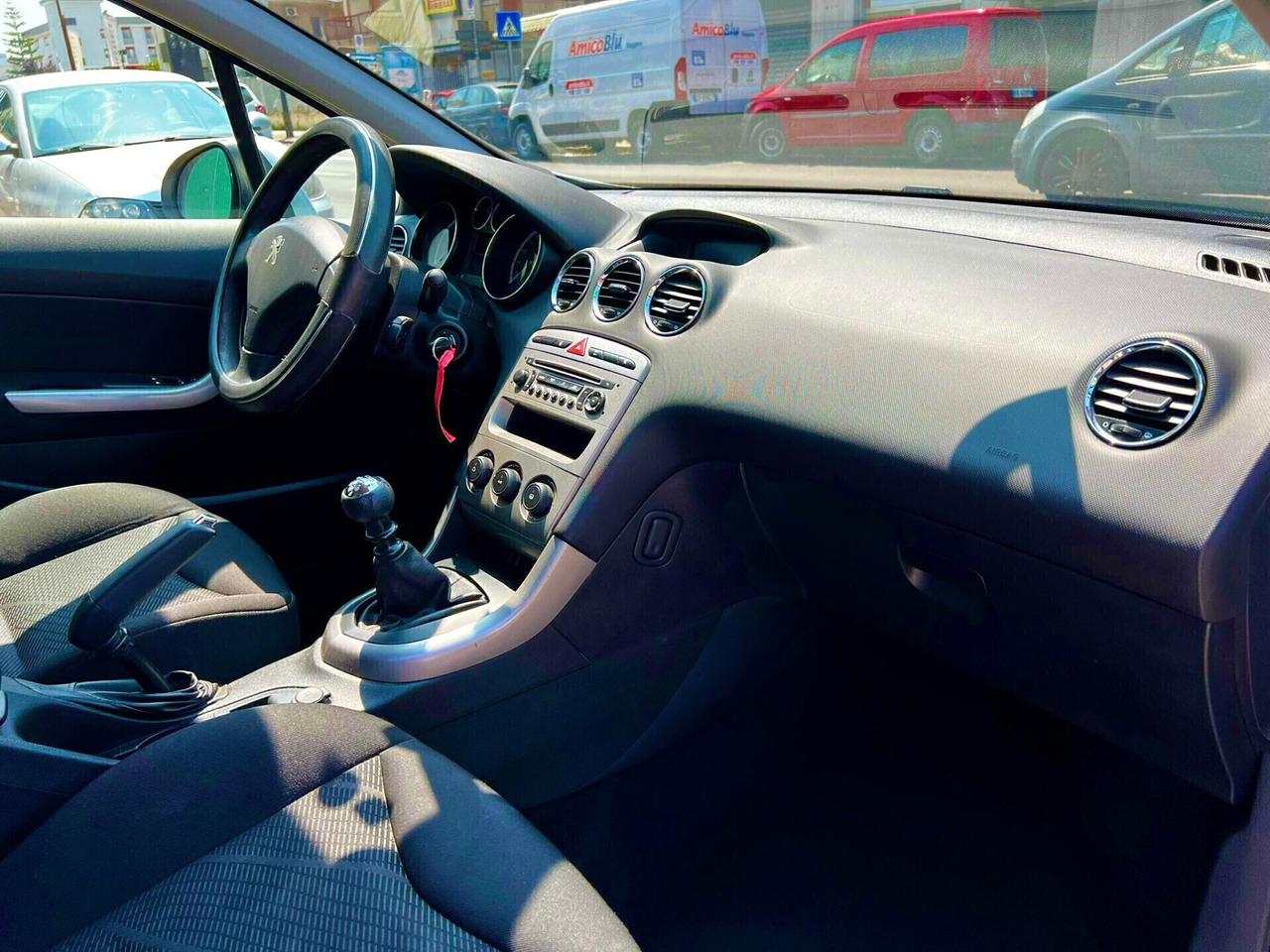 Peugeot 308 1.6 8V e-HDi 112CV Stop&Start SW Sport