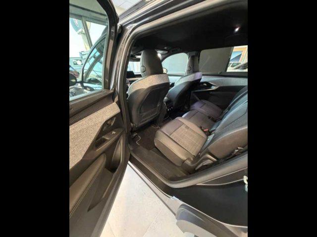 PEUGEOT 5008 3ª serie - Hybrid 145 e-DCS6 GT