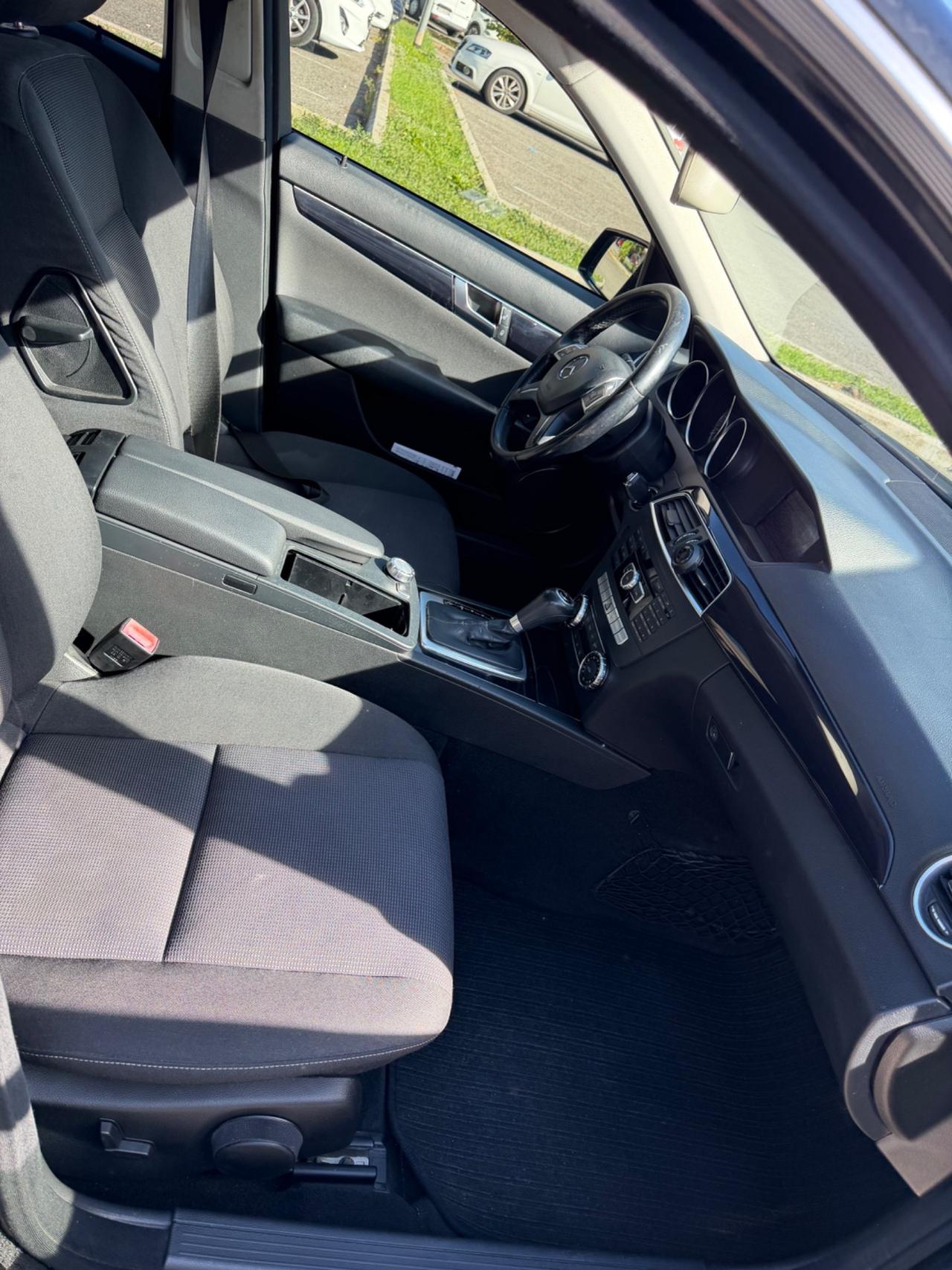 Mercedes-benz C 220 CDI BlueEFFICIENCY Elegance