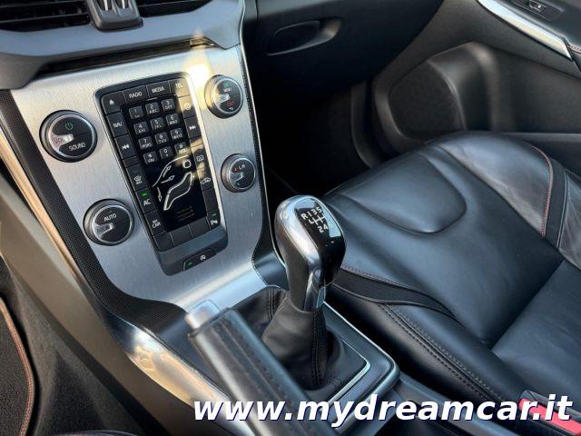 VOLVO V40 Cross Country D2 1.6 Volvo Ocean Race