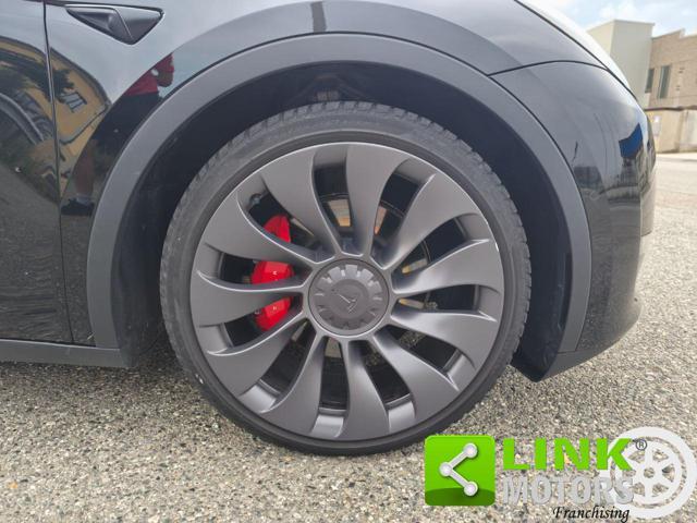 TESLA Model Y Performance AWD