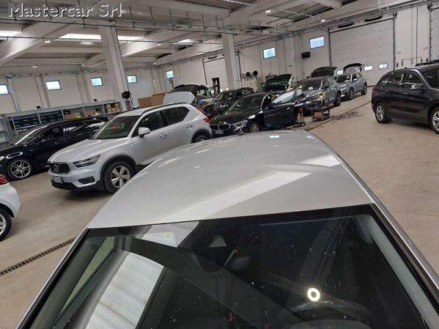 VOLKSWAGEN Golf Golf VIII 2.0 tdi Life 115cv - targa GC924JX
