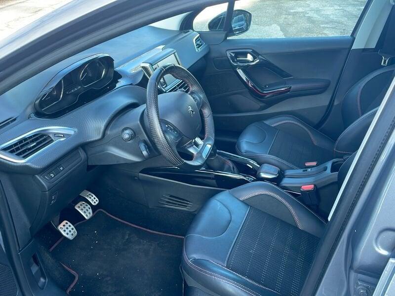 Peugeot 2008 BlueHDi 100 S&S Black Matt