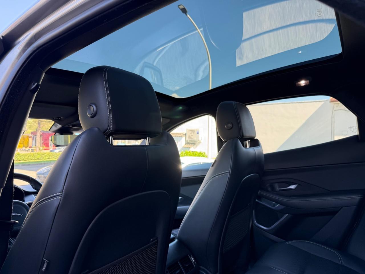 Jaguar E-Pace 2.0D 180 CV AWD aut. R-Dynamic