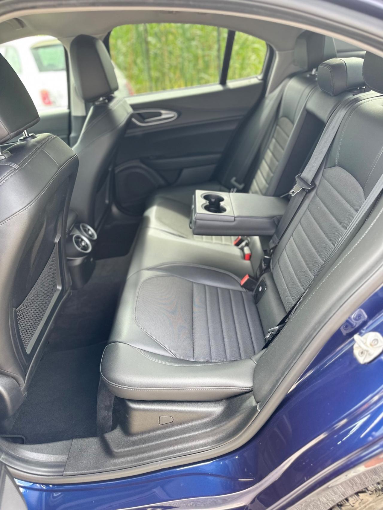 Alfa Romeo Giulia 2.2 Turbodiesel 180 CV AT8 AWD Q4 Executive