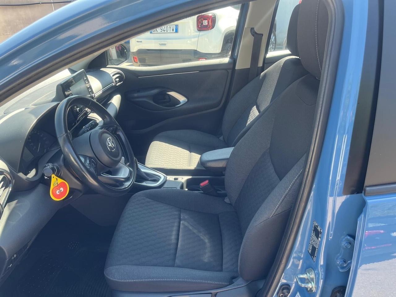 Toyota yaris 4 serie-1.5 hybrid-c.autom-2021