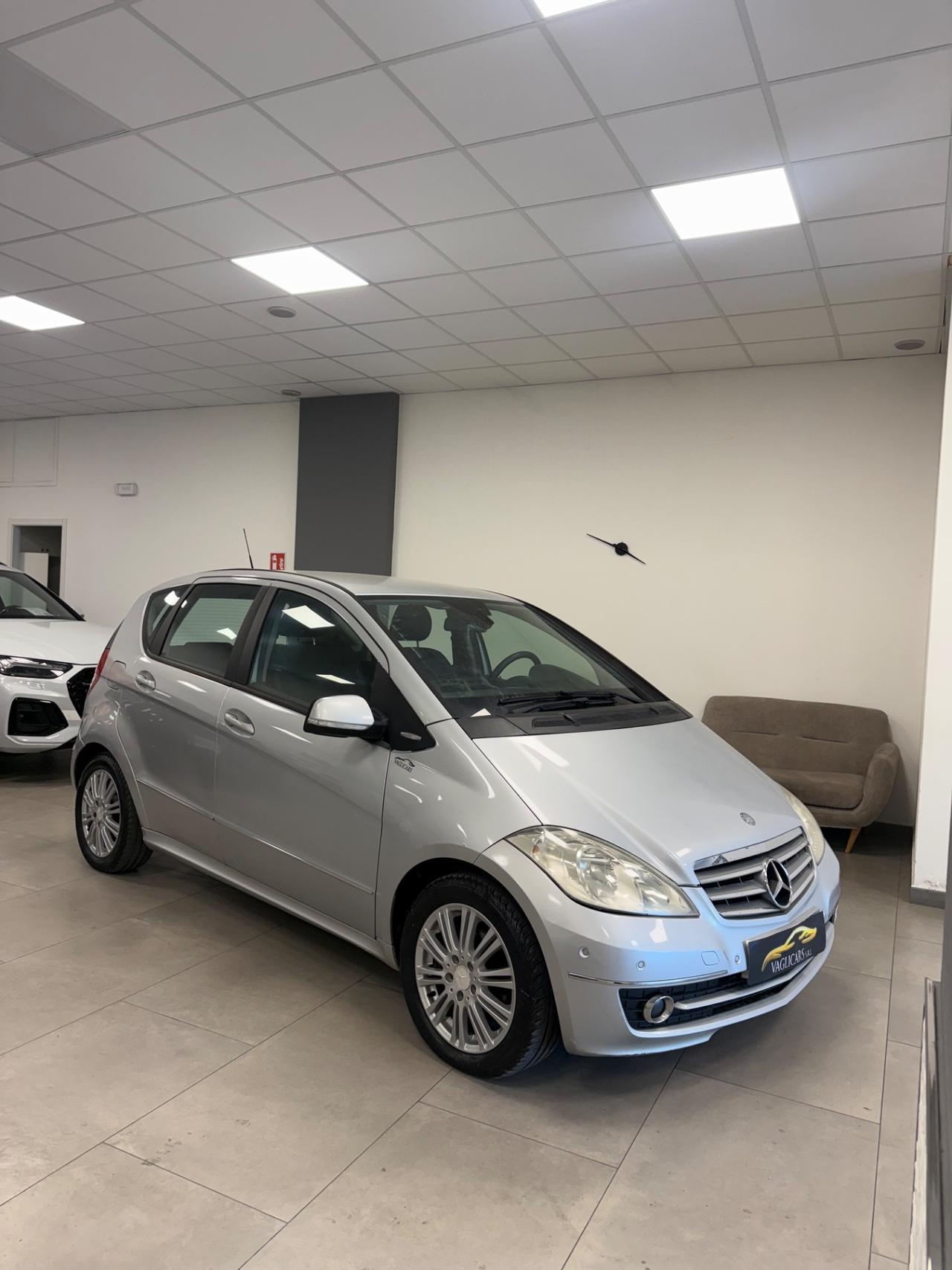 Mercedes-benz A 170 180 BlueEFFICIENCY Avantgarde