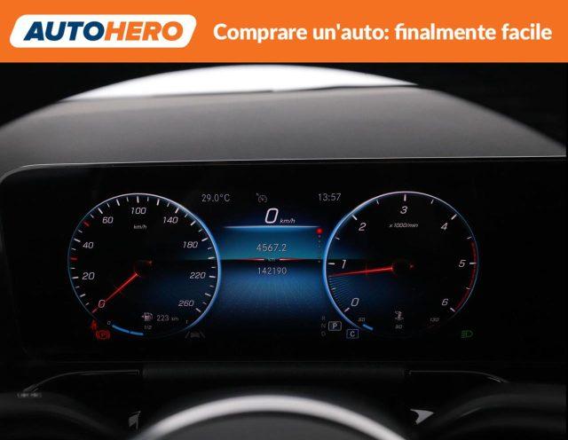 MERCEDES-BENZ GLA 180 d Automatic Premium