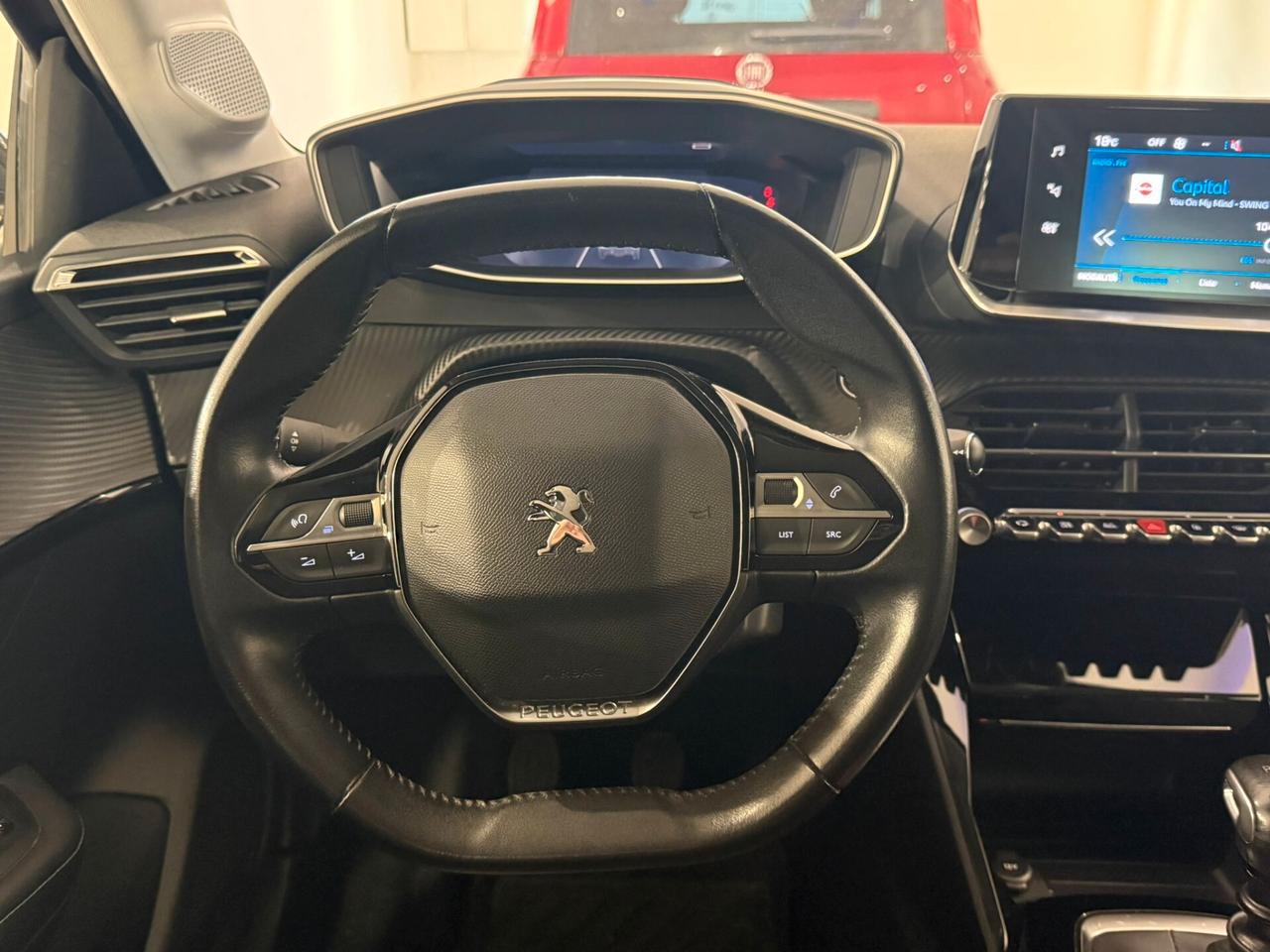 Peugeot 208 1.2 100CV Allure 46.000 KM