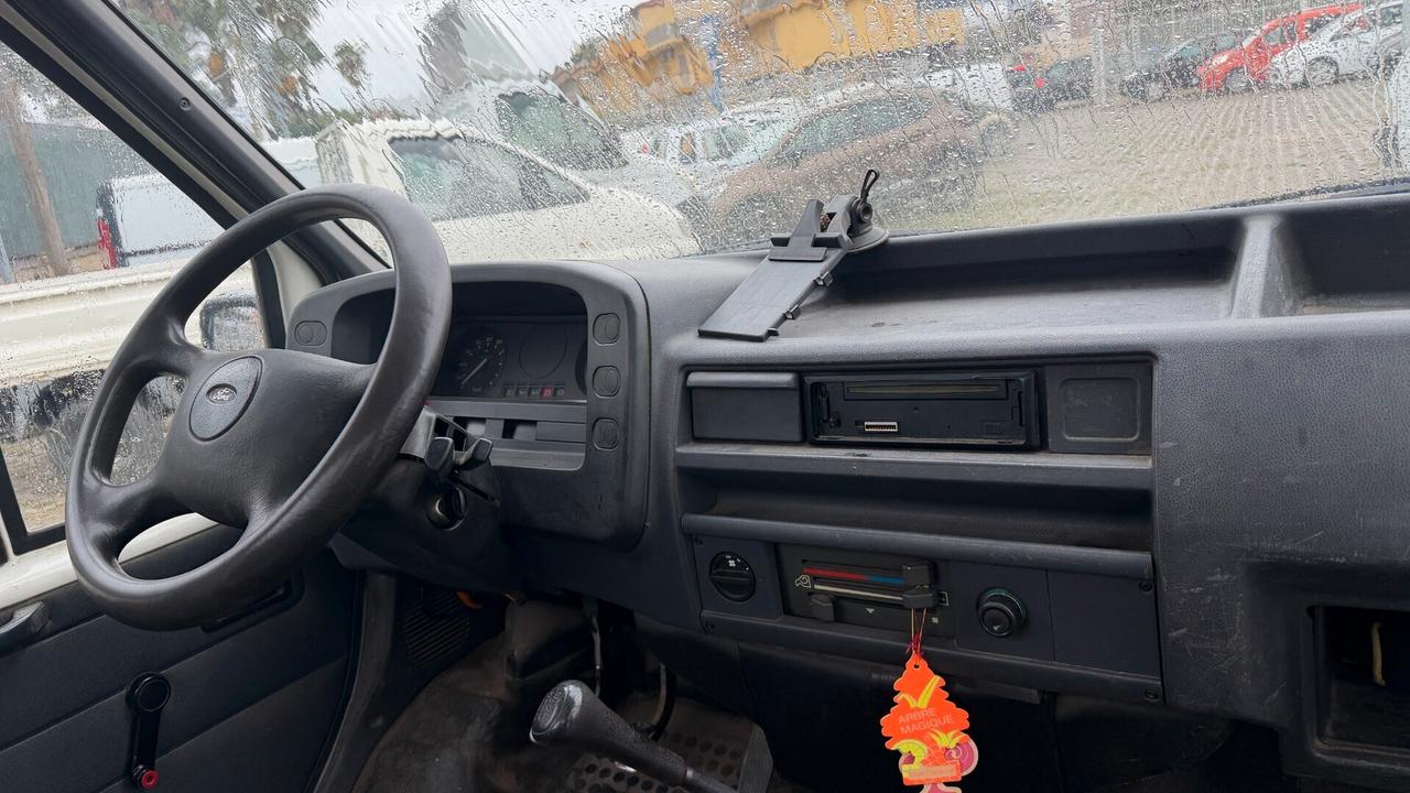 Ford Transit 120 2.5 diesel CASSONATO GEMELLATO DOPPIA RUOTA