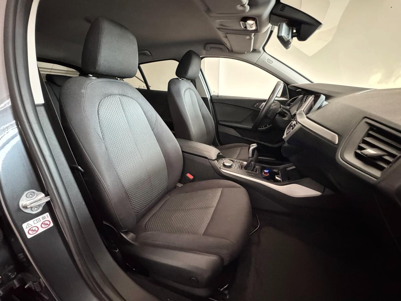 Bmw 116 116d 5p. Business Advantage - 2020