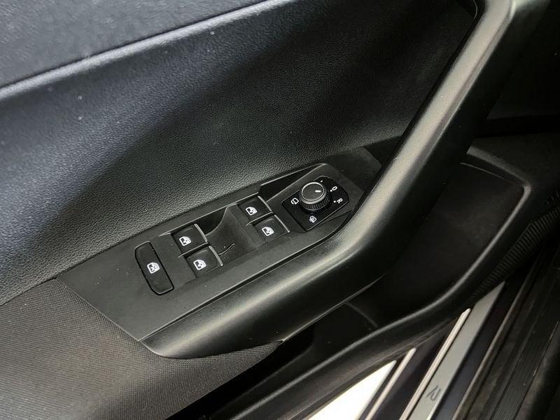 Volkswagen Taigo Taigo 1.0 TSI 110 CV R-Line