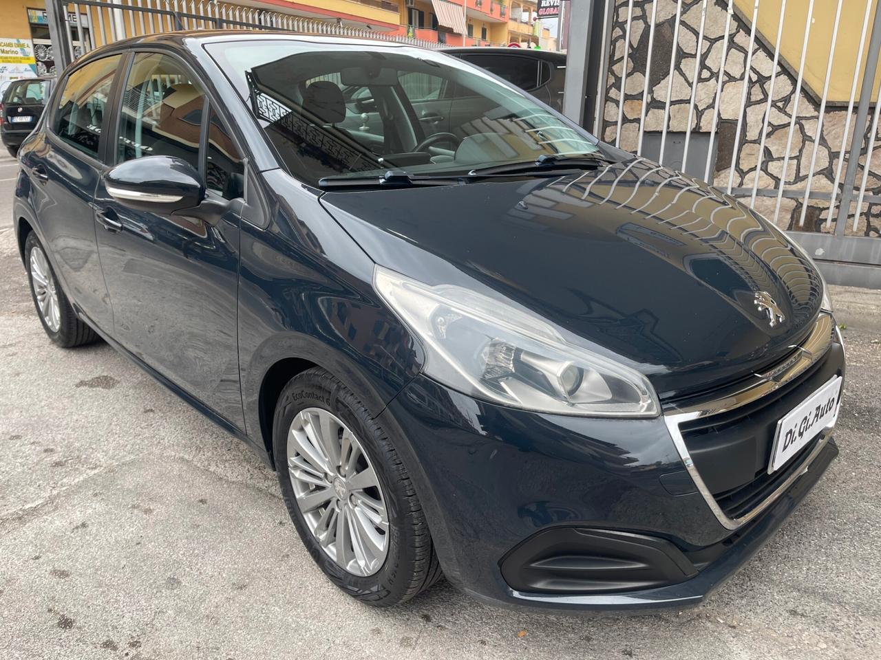 Peugeot 208 1.2 Gpl 82 Cv 5p Allure