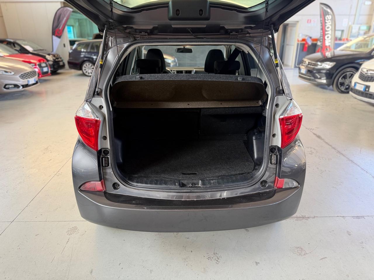 Toyota Verso-S 1.3 MT Active NEOPATENTATI