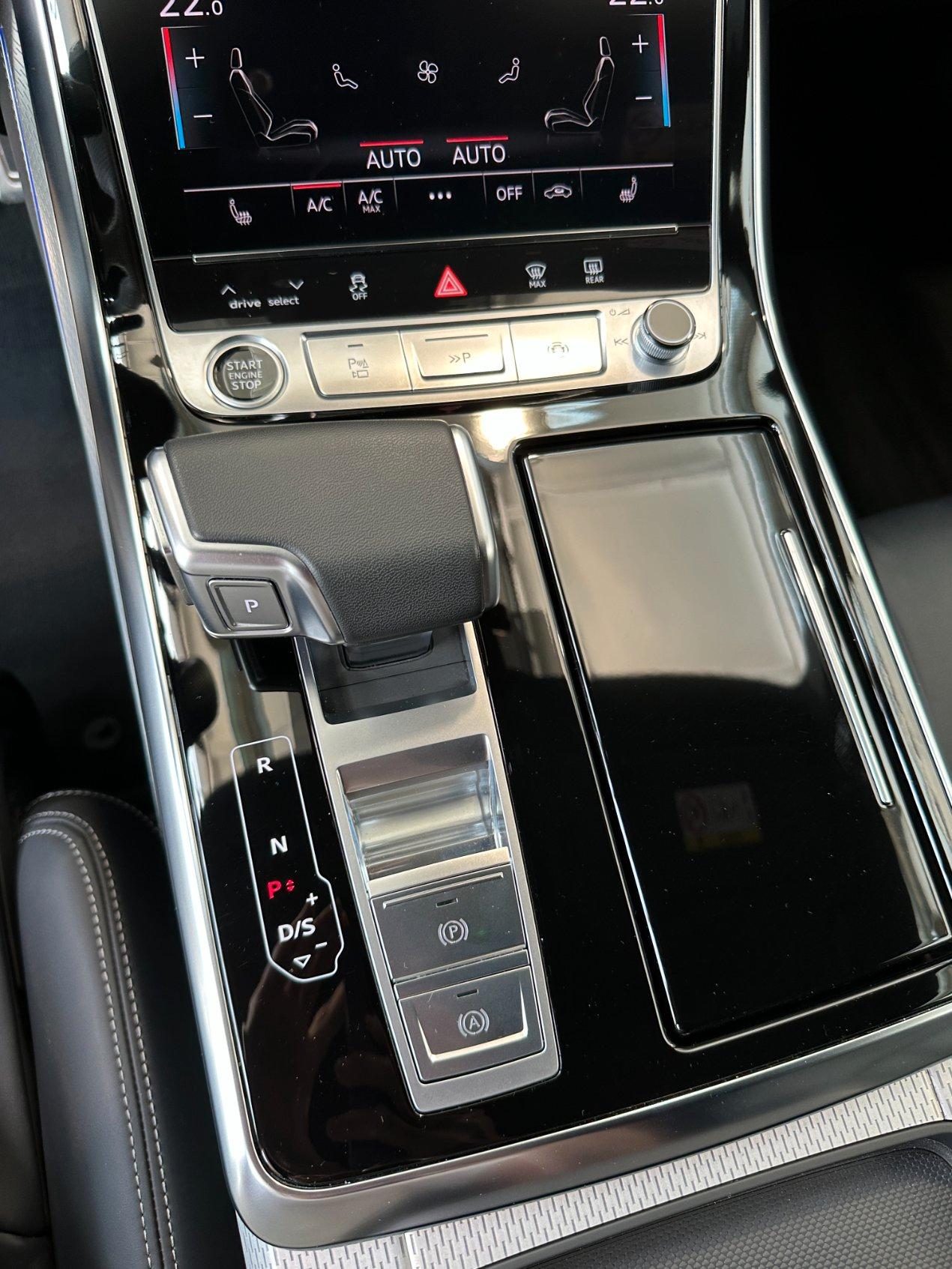 Audi Q8 3.0 tdi mhev S line edition quattro 286cv - 22" - FULL