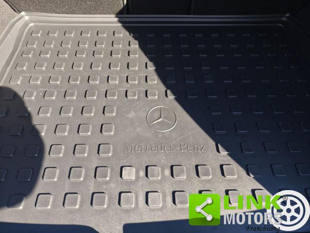 MERCEDES-BENZ A 160 Premium