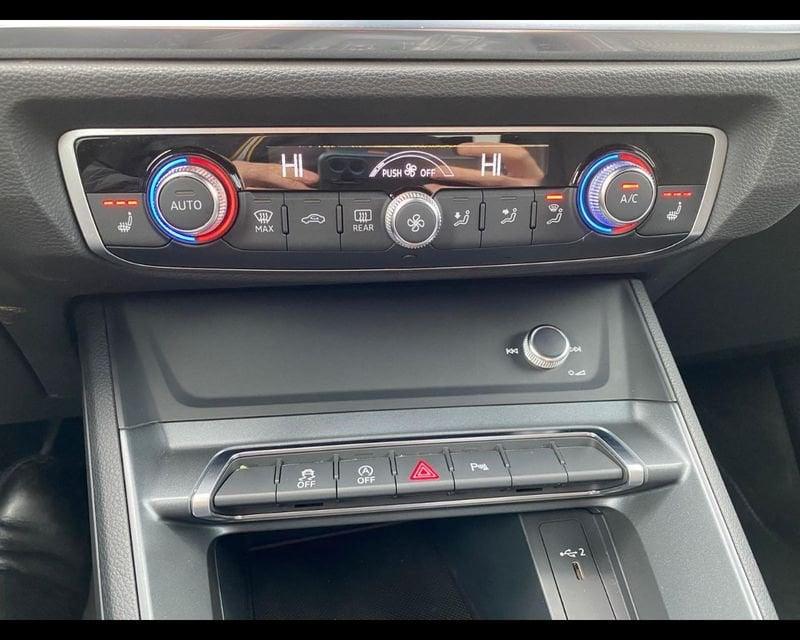 Audi Q3 II 2018 35 2.0 tdi S line edition s-tronic