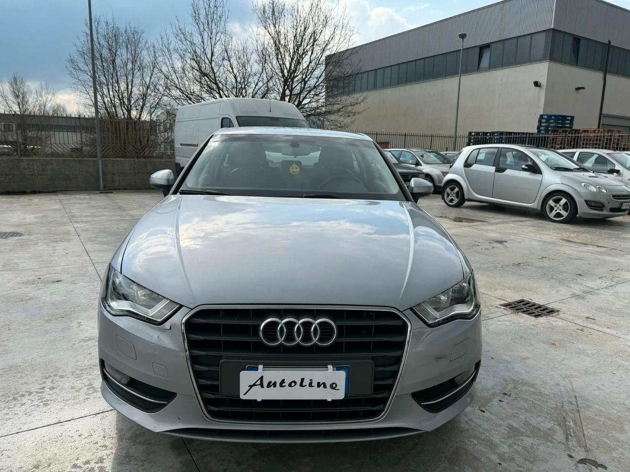 Audi A3 1.6 TDI 110 CV -3 PORTE- LEGGI NOTE