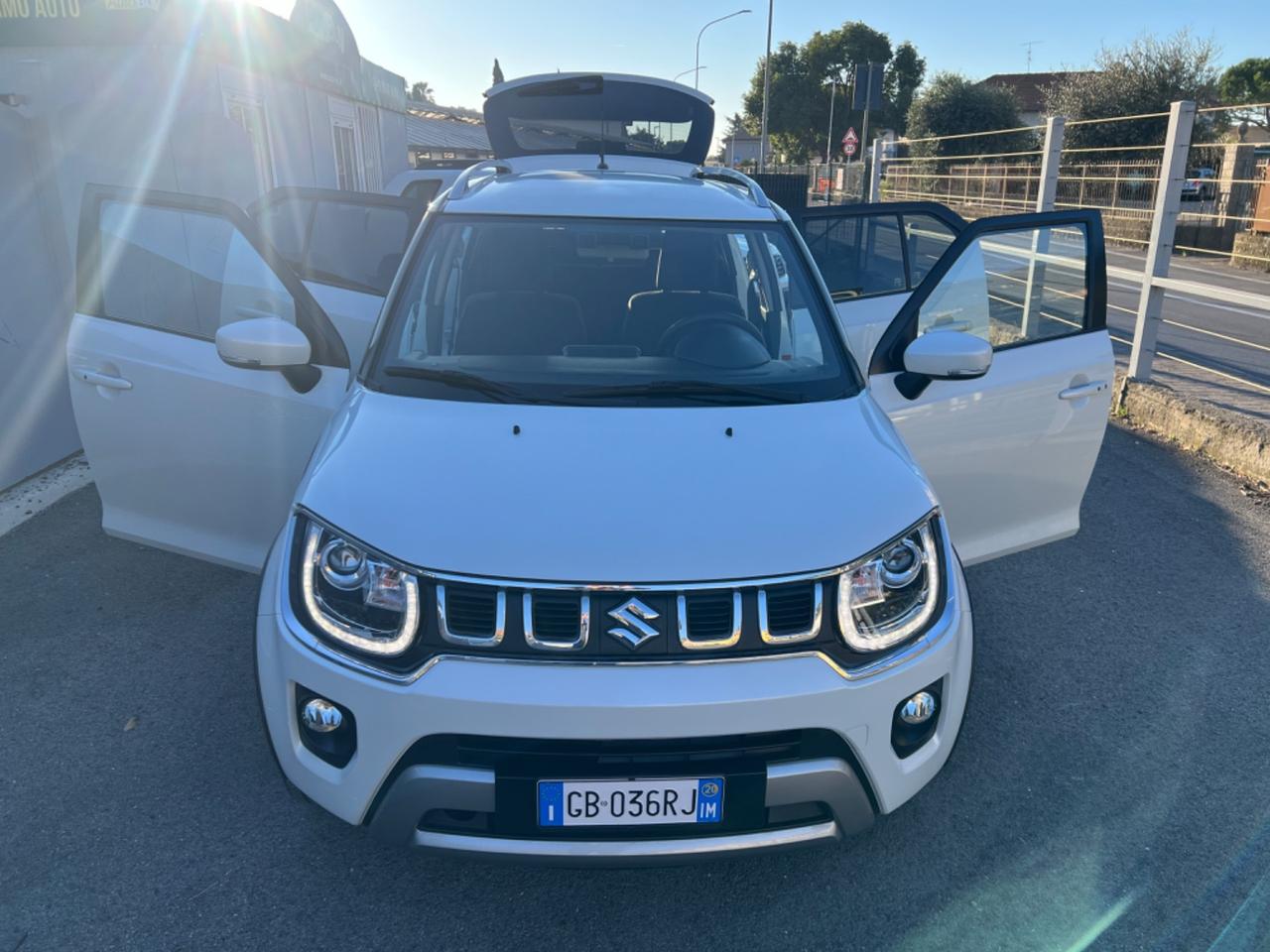 Suzuki Ignis 1.2 Hybrid Top solo 3.500 km