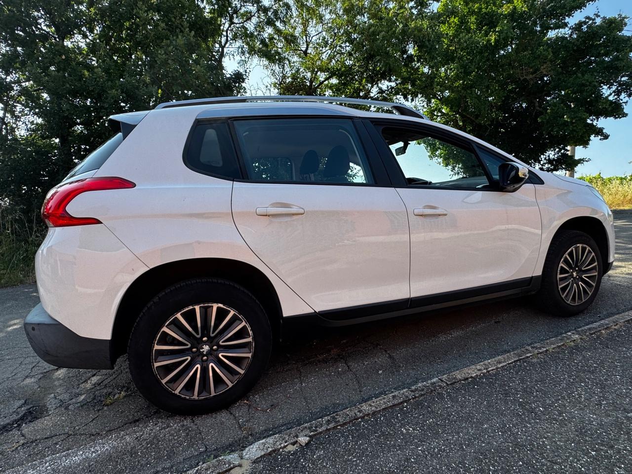 Peugeot 2008 PureTech 82 ETG5 S&S Allure