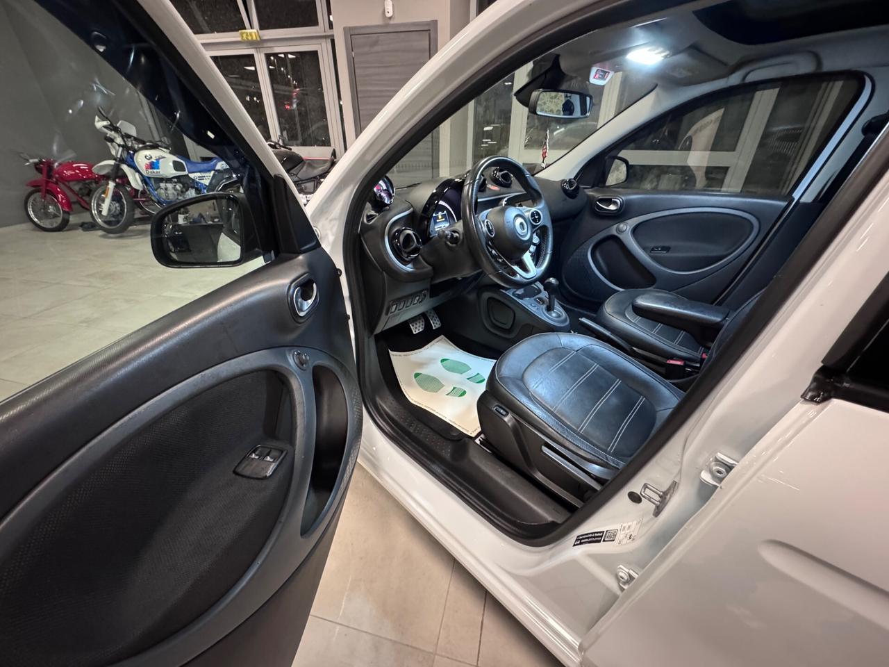 SMART FOR FOUR 900 BENZINA AUTOMATICA PASSION