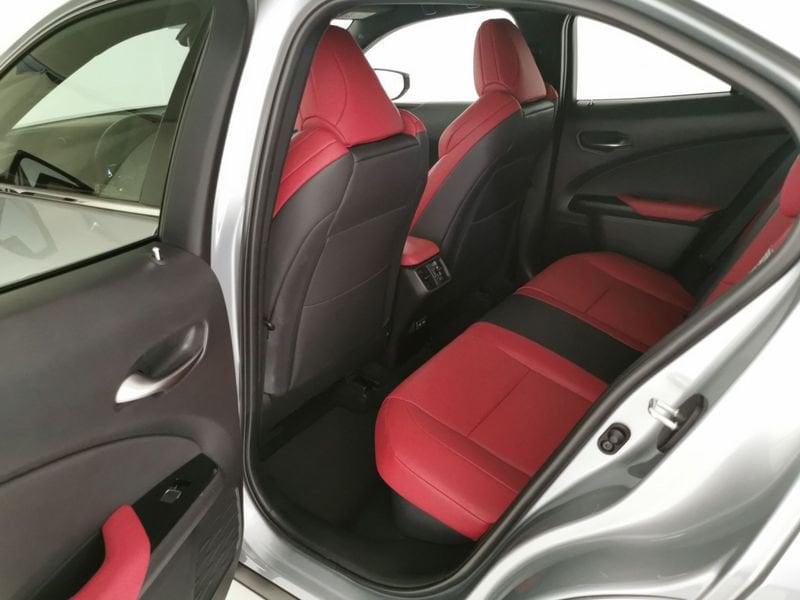 Lexus UX 250h 2.0 F Sport 4wd cvt
