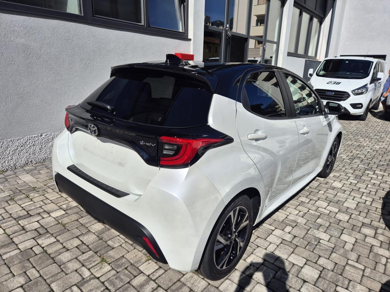 Toyota Yaris 1.5 Hybrid 5 porte Trend