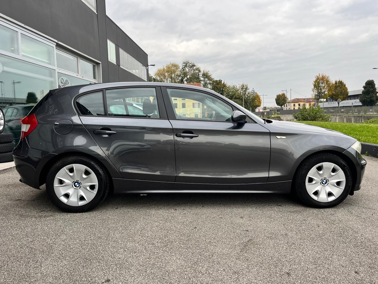 Bmw serie 118D 122CV Neopatentati