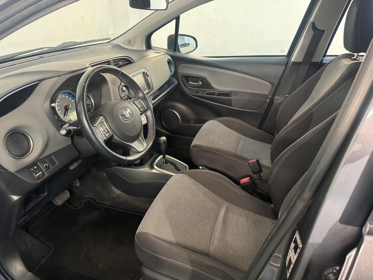 Toyota Yaris 1.5 Hybrid 5 porte EURO6 AUTOMATICA