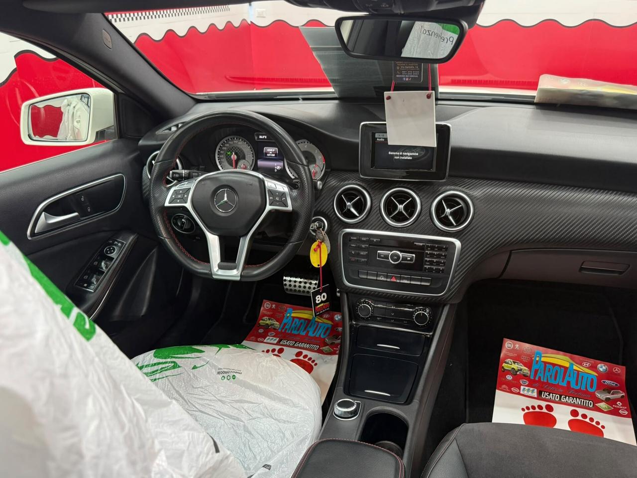 Mercedes-benz A 180 1.5 109cv Premium - 2014