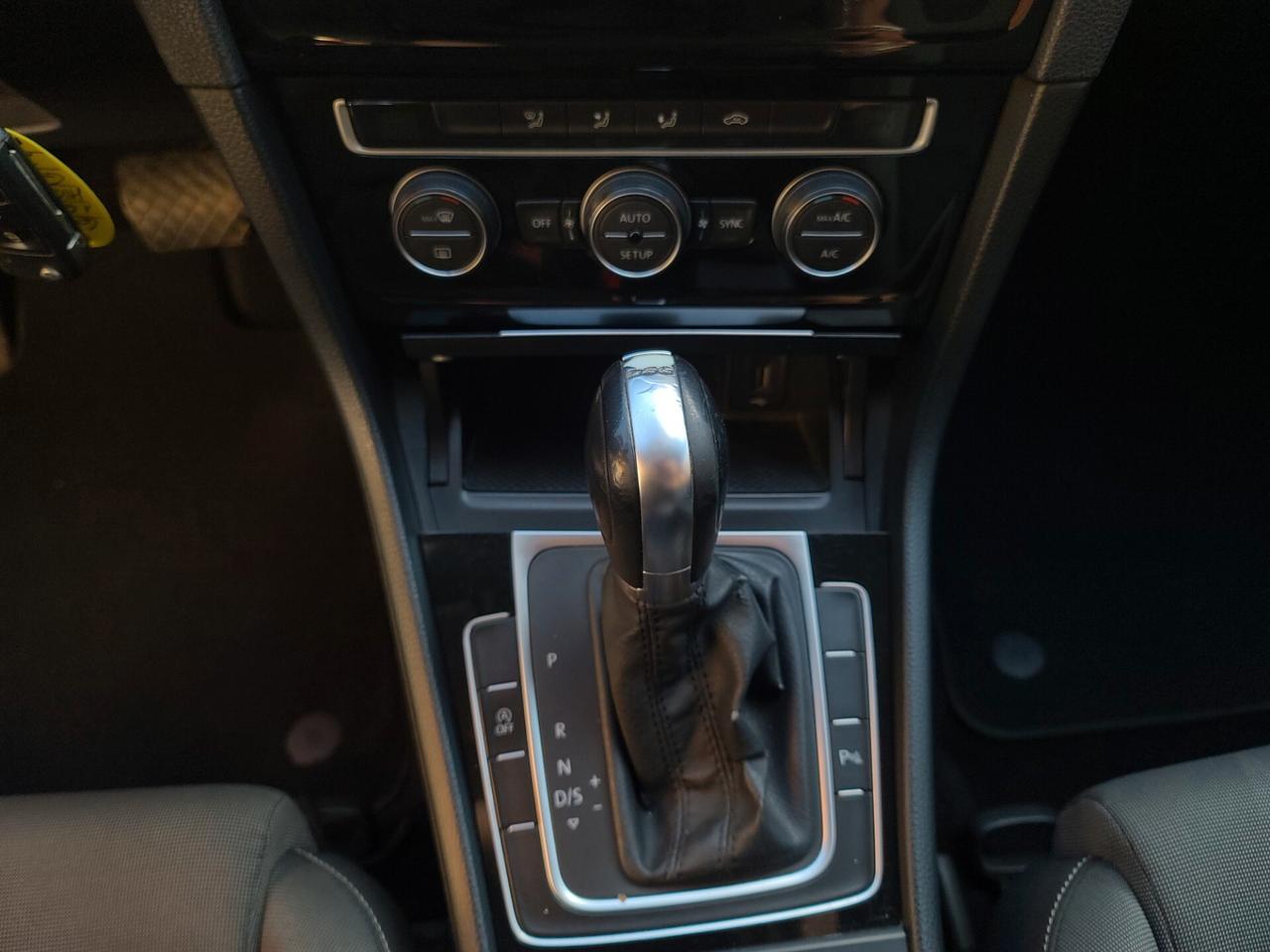 Golf 1.6 TDI DSG OK NEOP IMPECCABILE