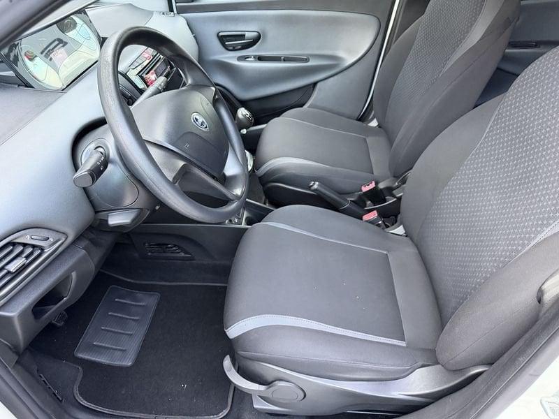 Lancia Ypsilon Ypsilon 1.2 Gold 69cv IDONEA NEOPATENTATI RESTYLING