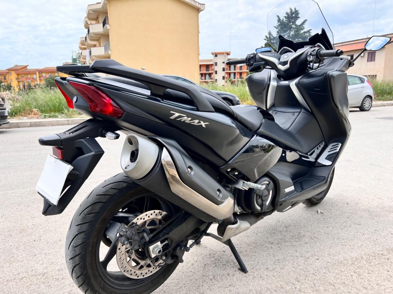 Yamaha T Max 530 DX