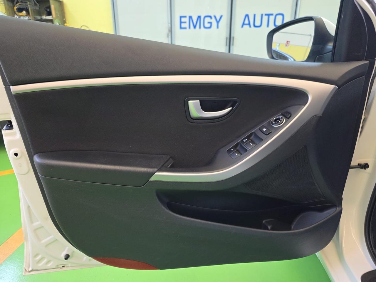 Hyundai i30 1.4 benzina