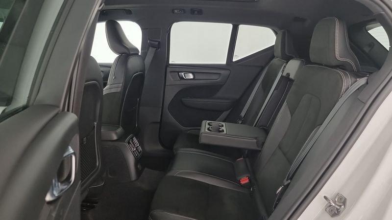 Volvo XC40 T5 Recharge Plug-in Hybrid R-design