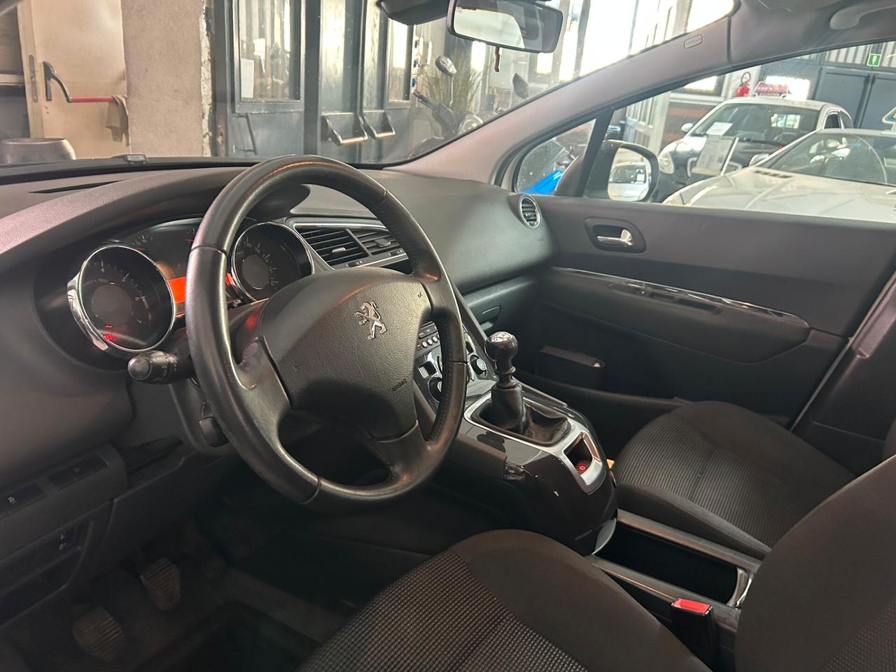 Peugeot 5008 PureTech Turbo 130 S&S Allure