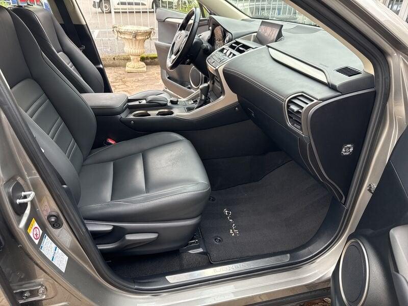 Lexus NX NX 300 Hybrid 4WD Executive