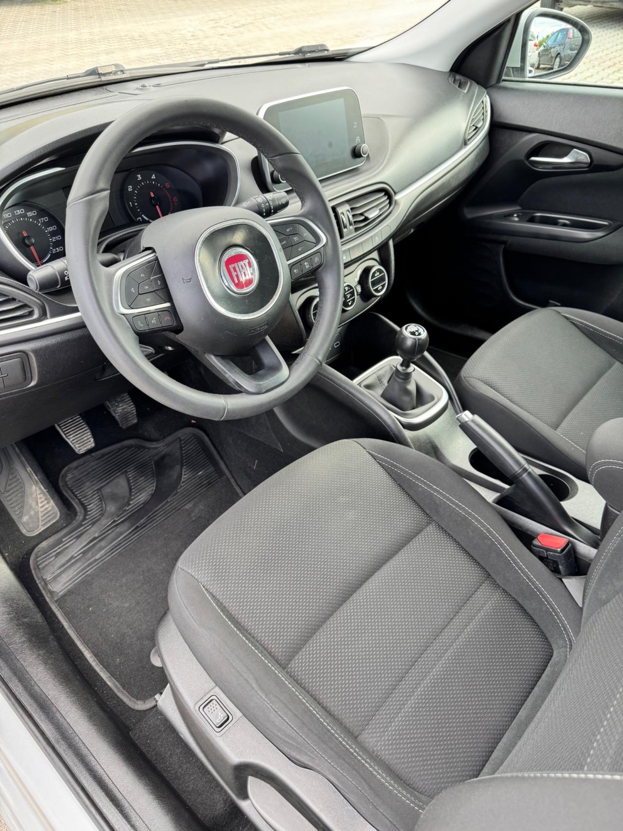 Fiat Tipo 1.6 Mjt S&S 5 porte Lounge