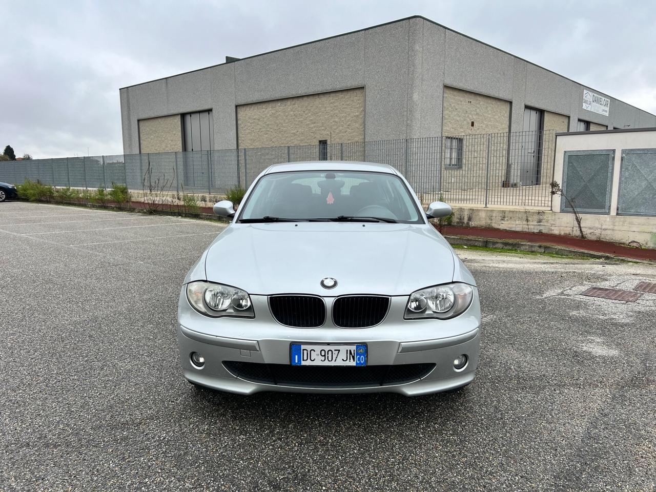 Bmw 118 118i cat 5 porte Futura