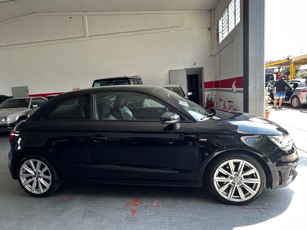 Audi A1 SPB 1.4 TFSI COD S tronic Ambition