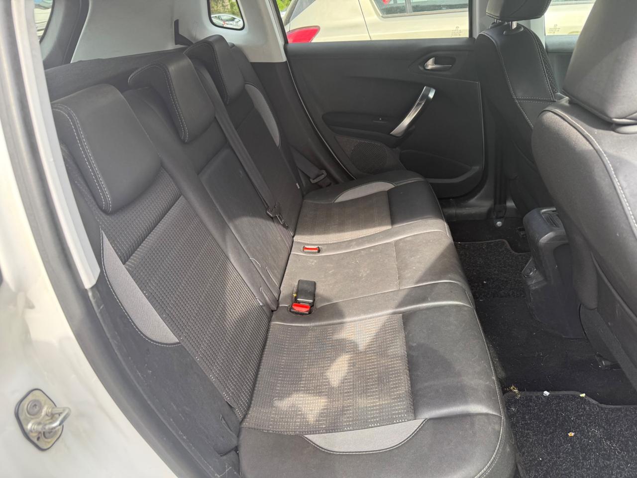 Peugeot 2008 BlueHDi 120 S&S Allure