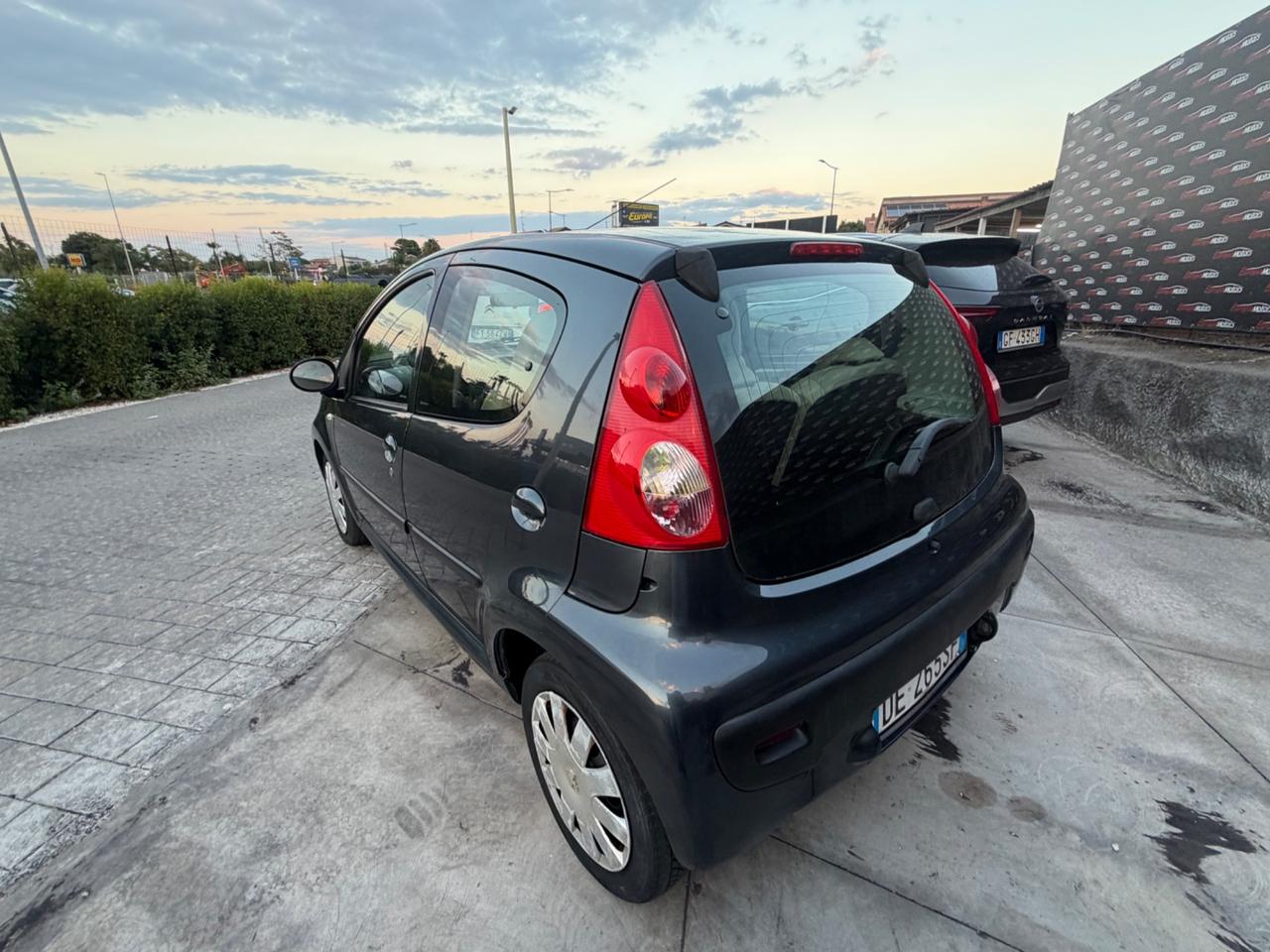 Peugeot 107 1.0 68CV 5p. Plaisir