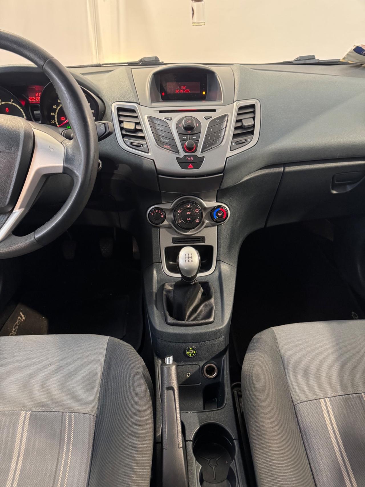 Ford Fiesta 1.4 5 porte Bz.- GPL Titanium