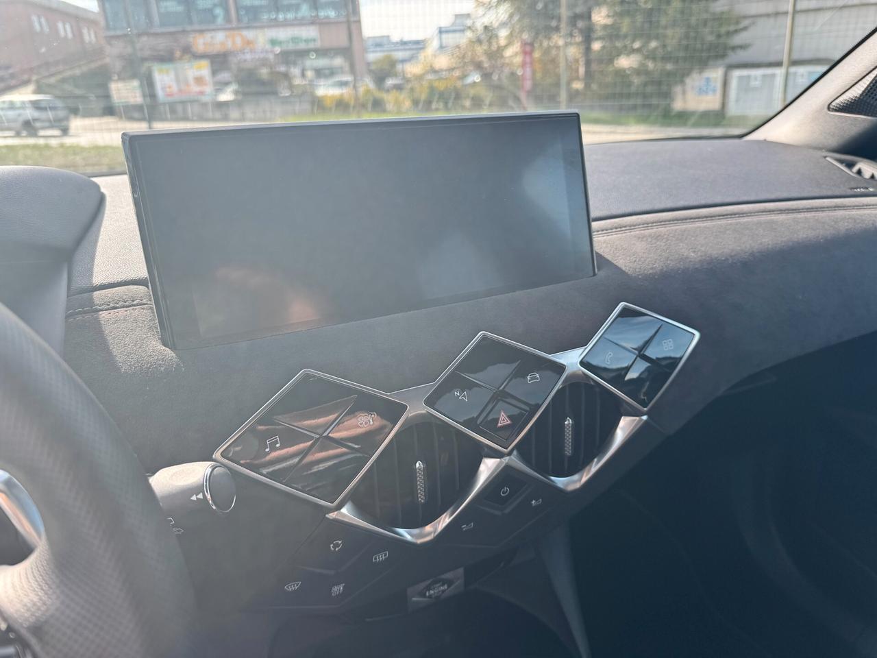 Ds DS3 3 Crossback BlueHDi 130 aut. Performance Line