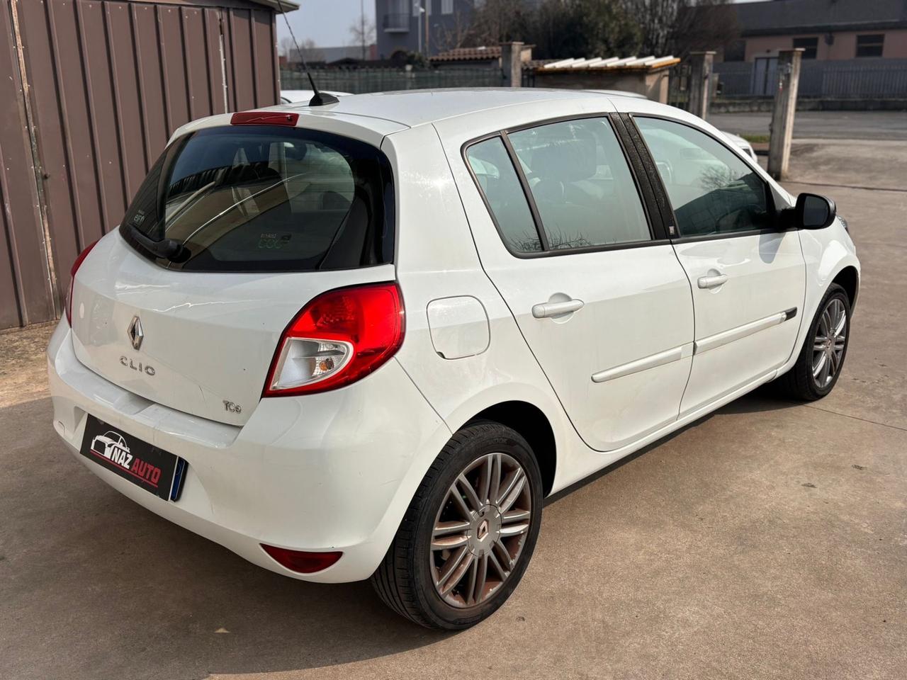 Renault Clio 1.2 16V TCE 5 p LIVE!