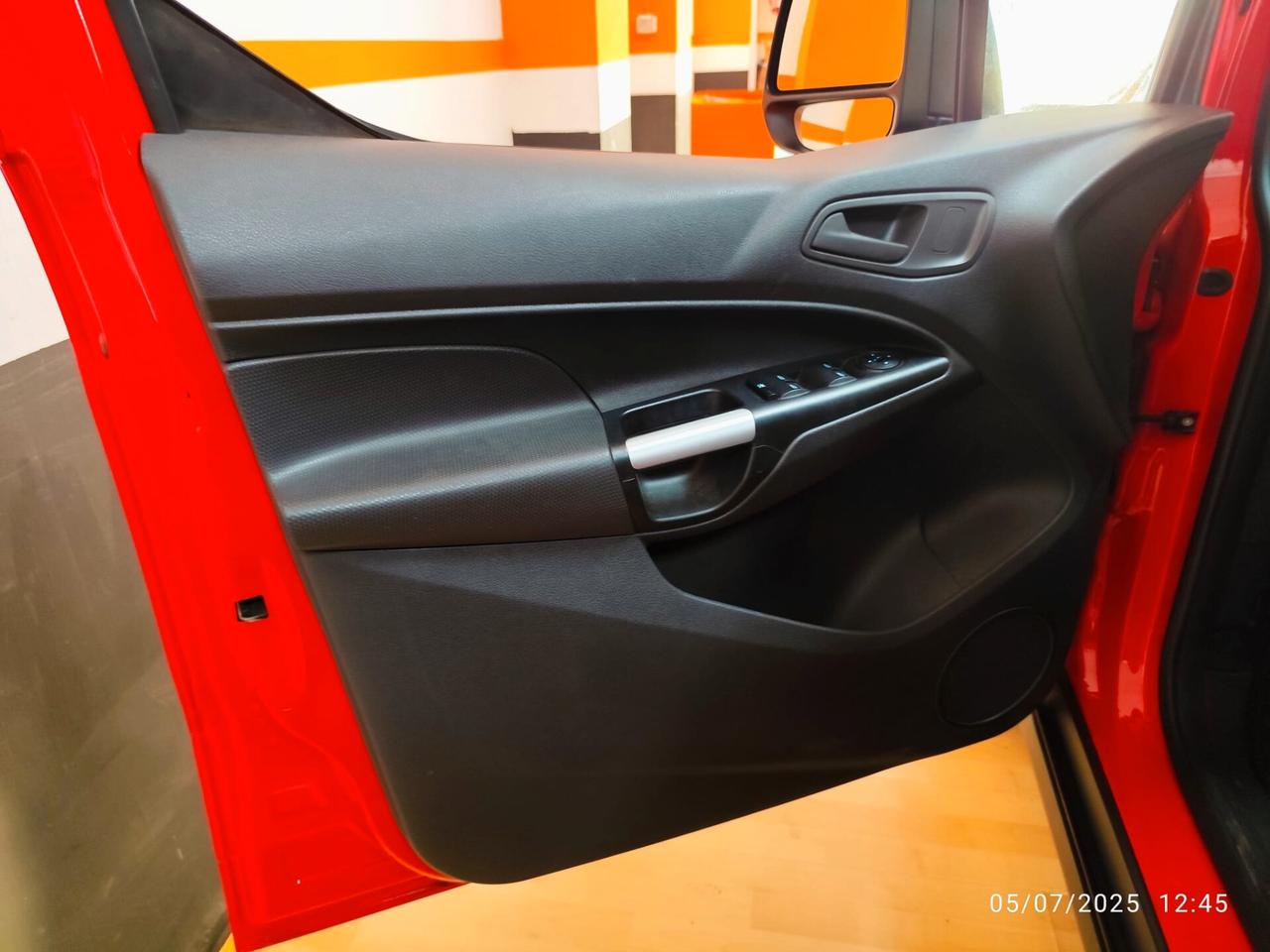 FORD TOURNEO 7 POSTI PRONTA CONSEGNA